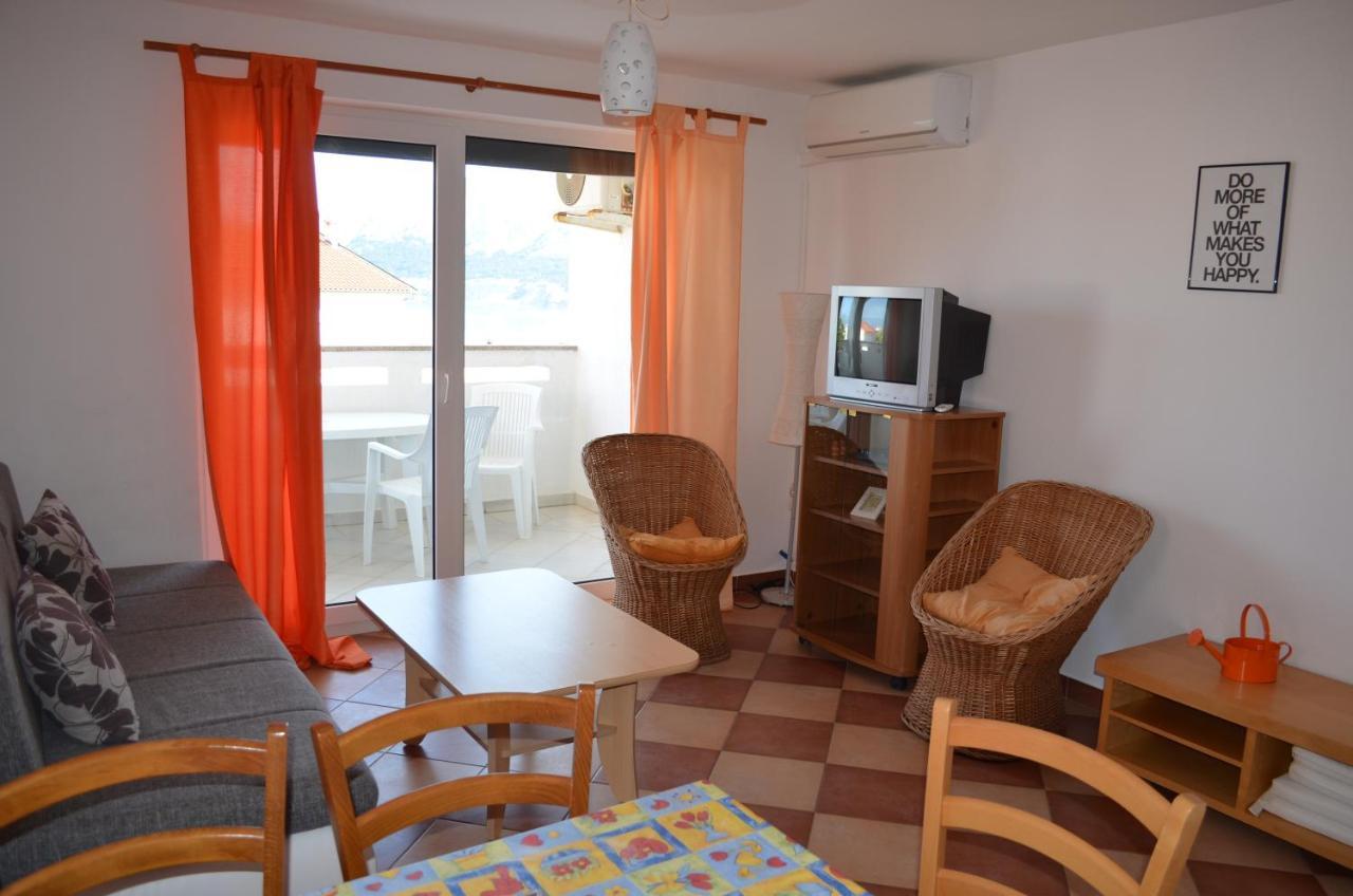 Apartments Leticia バスカ エクステリア 写真