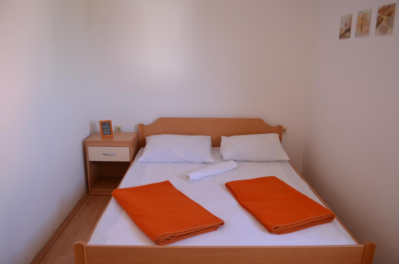 Apartments Leticia バスカ エクステリア 写真